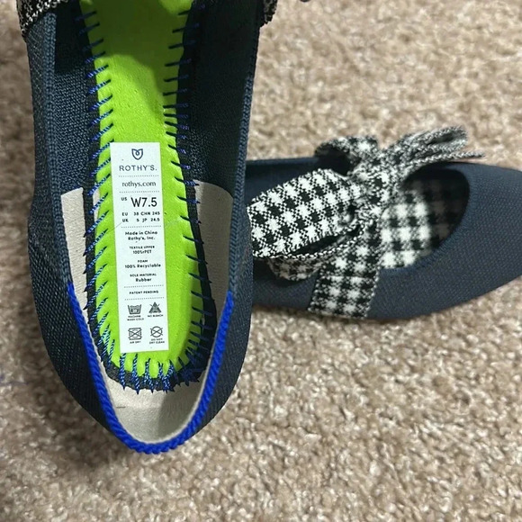 Rothy’s - Picture 7 of 7